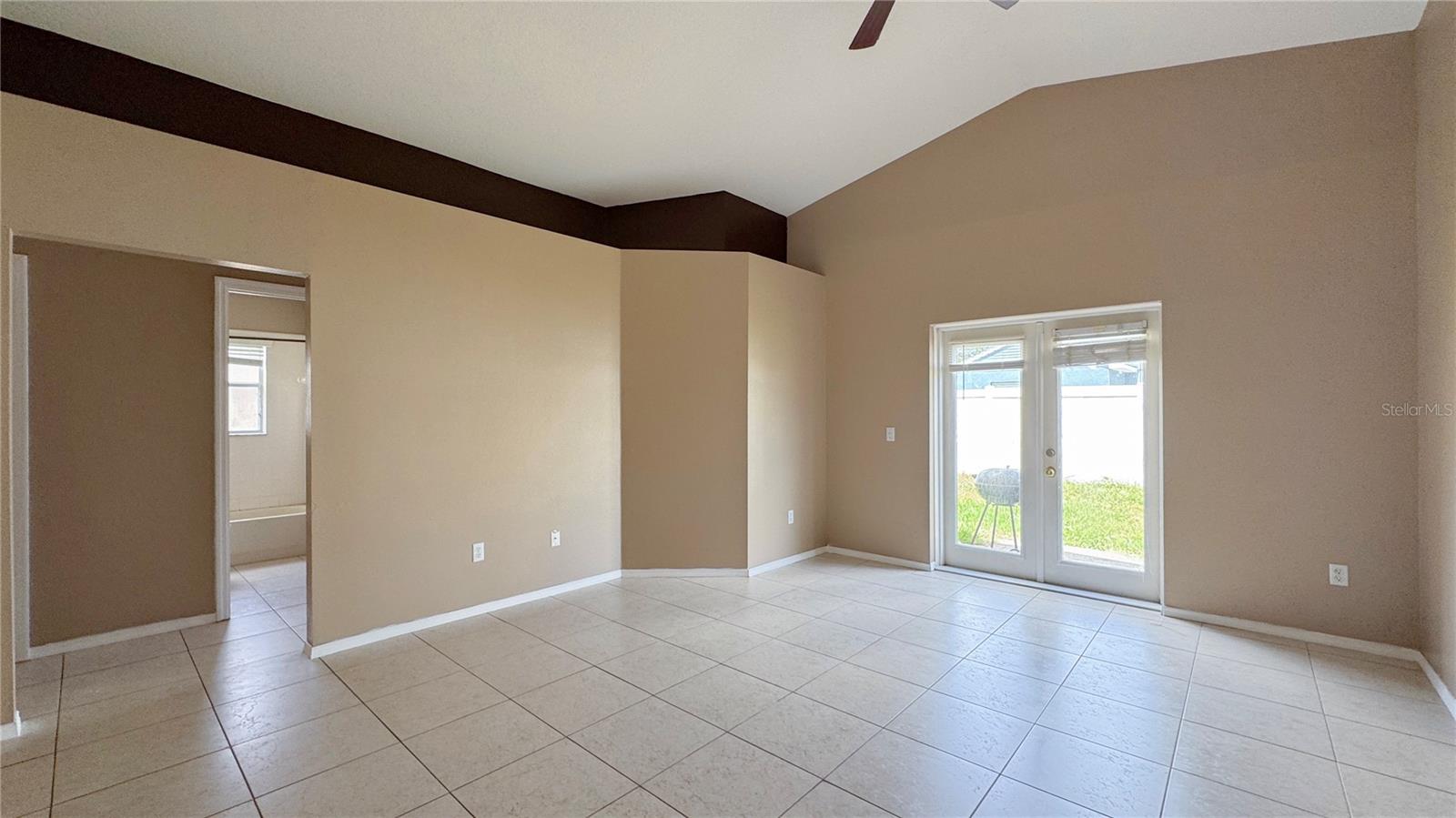 Image 4 of 15 For 2313 Ole Hickory Drive