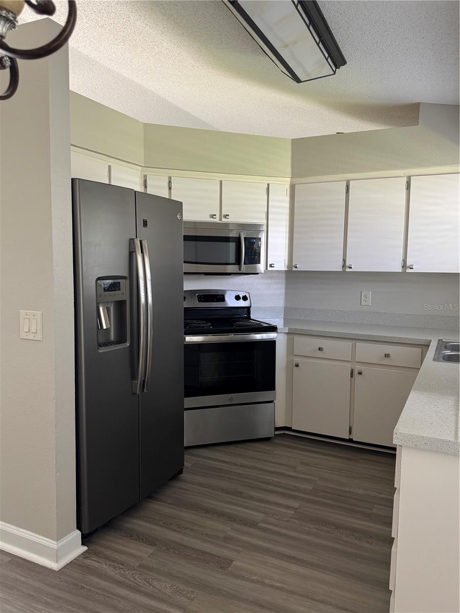 Image 3 of 10 For 425 Sandpiper Ridge Drive