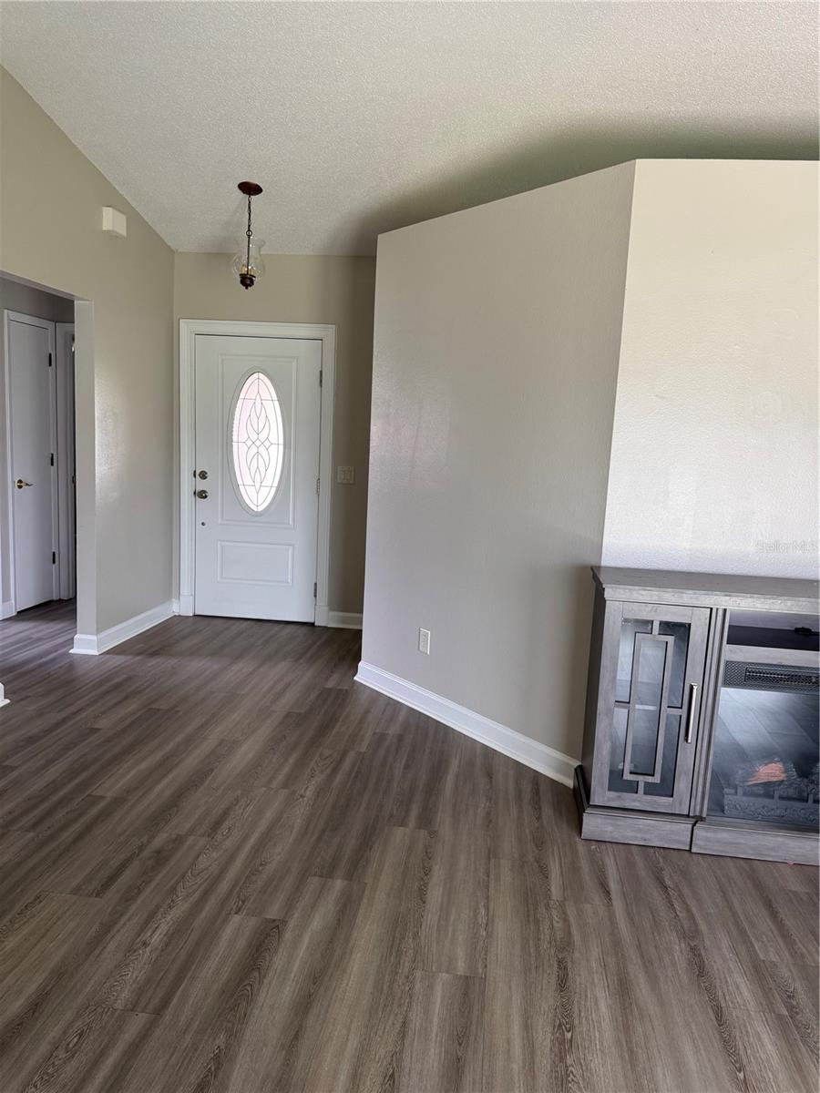Image 6 of 10 For 425 Sandpiper Ridge Drive