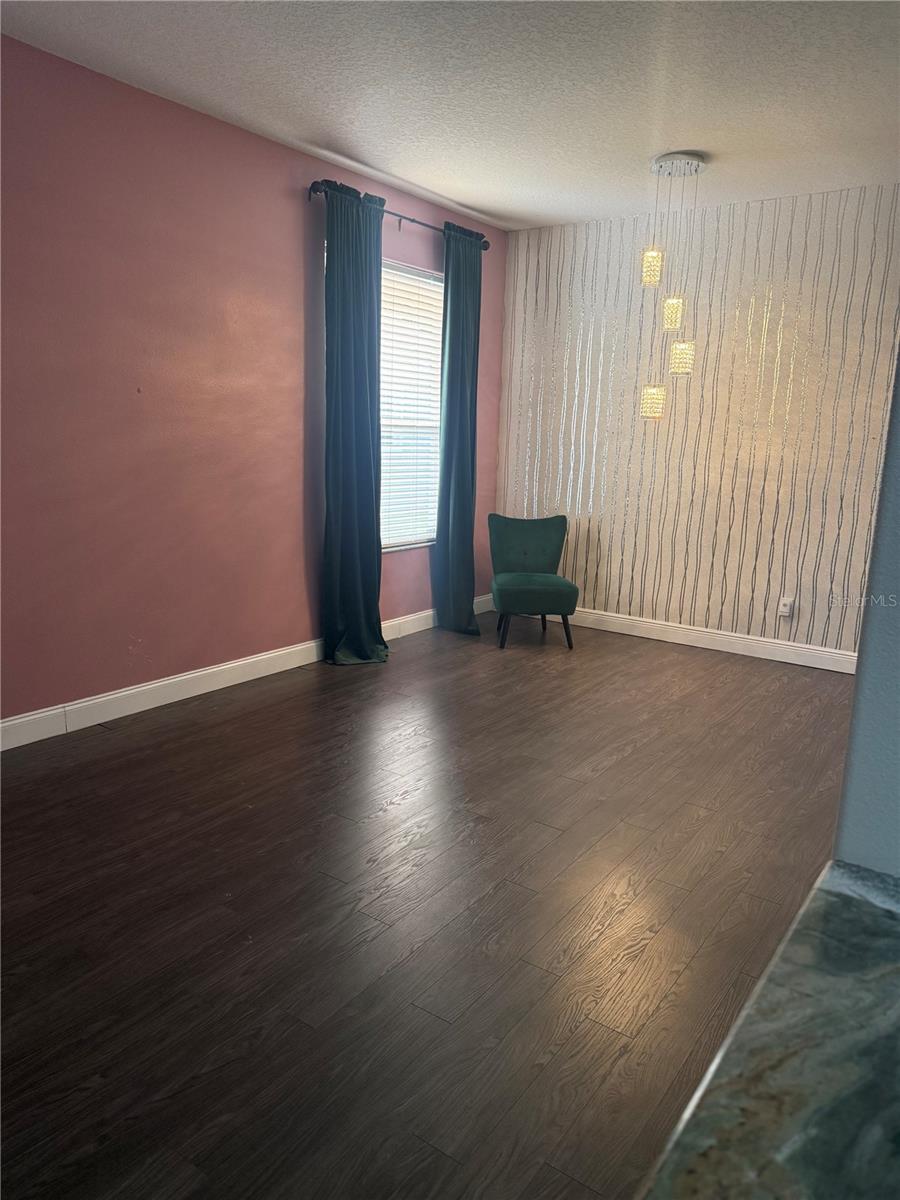Image 15 of 17 For 10142 Silmarien Street