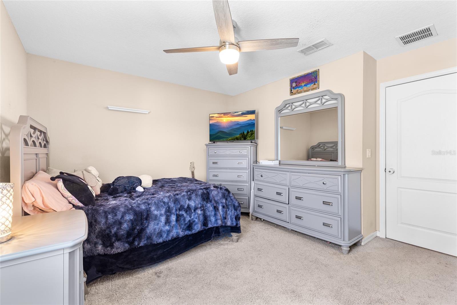 Image 21 of 31 For 2662 Trafalgar Boulevard