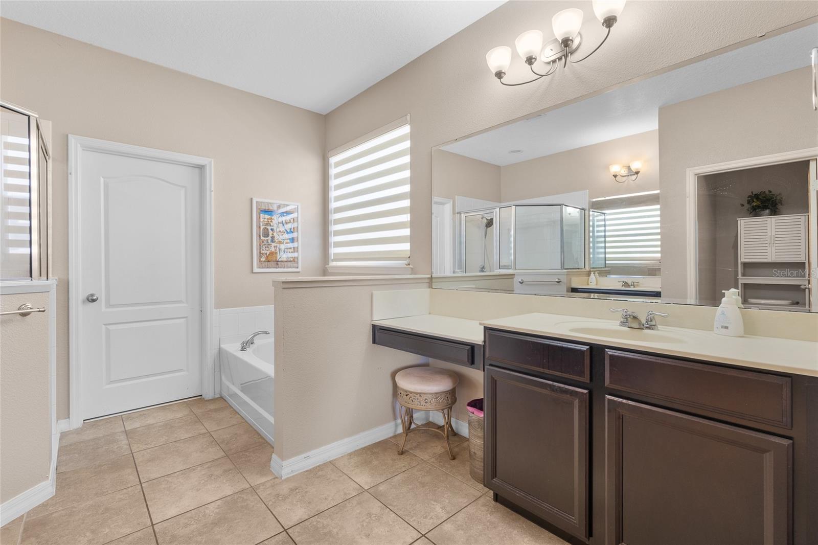 Image 9 of 31 For 2662 Trafalgar Boulevard