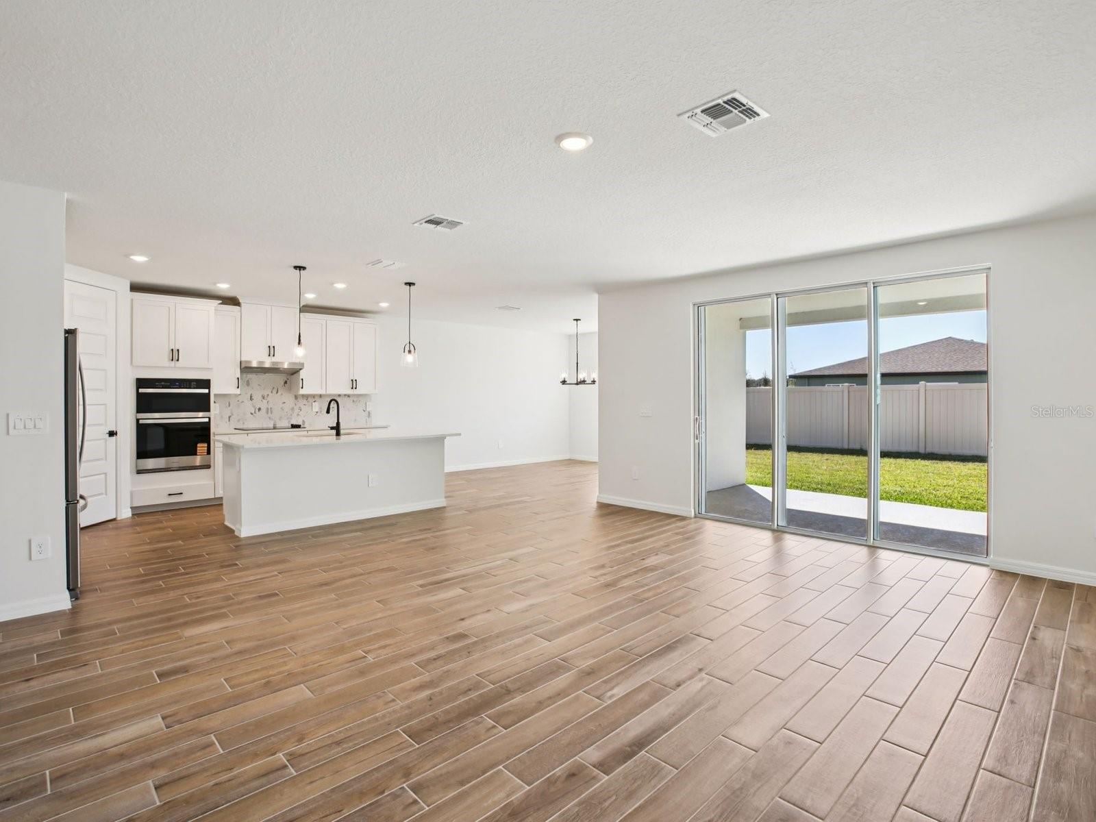 Image 10 of 39 For 1751 Draughton Drive