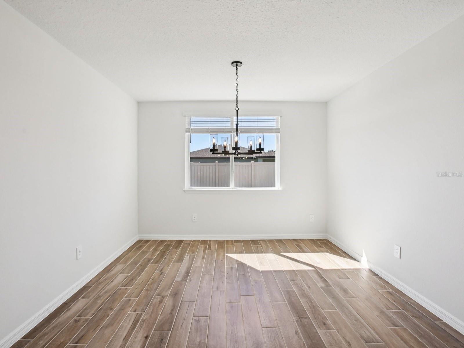 Image 11 of 39 For 1751 Draughton Drive