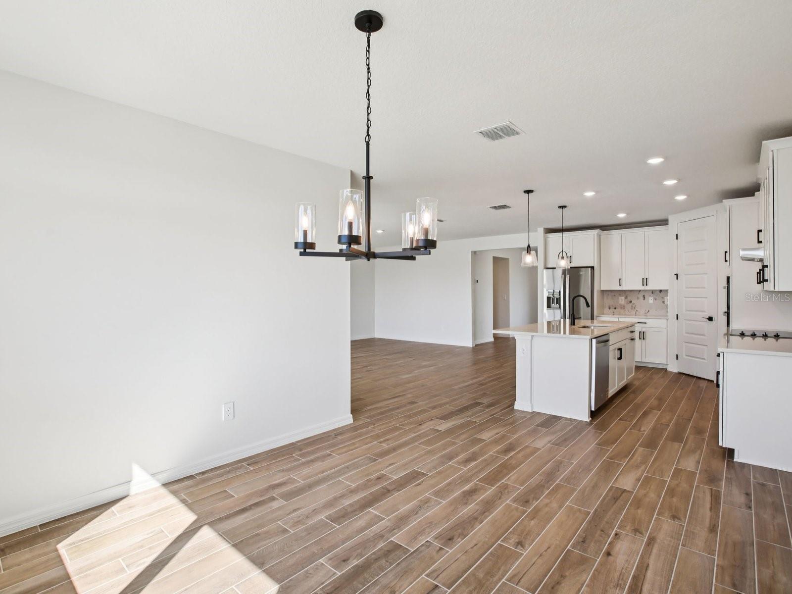 Image 12 of 39 For 1751 Draughton Drive