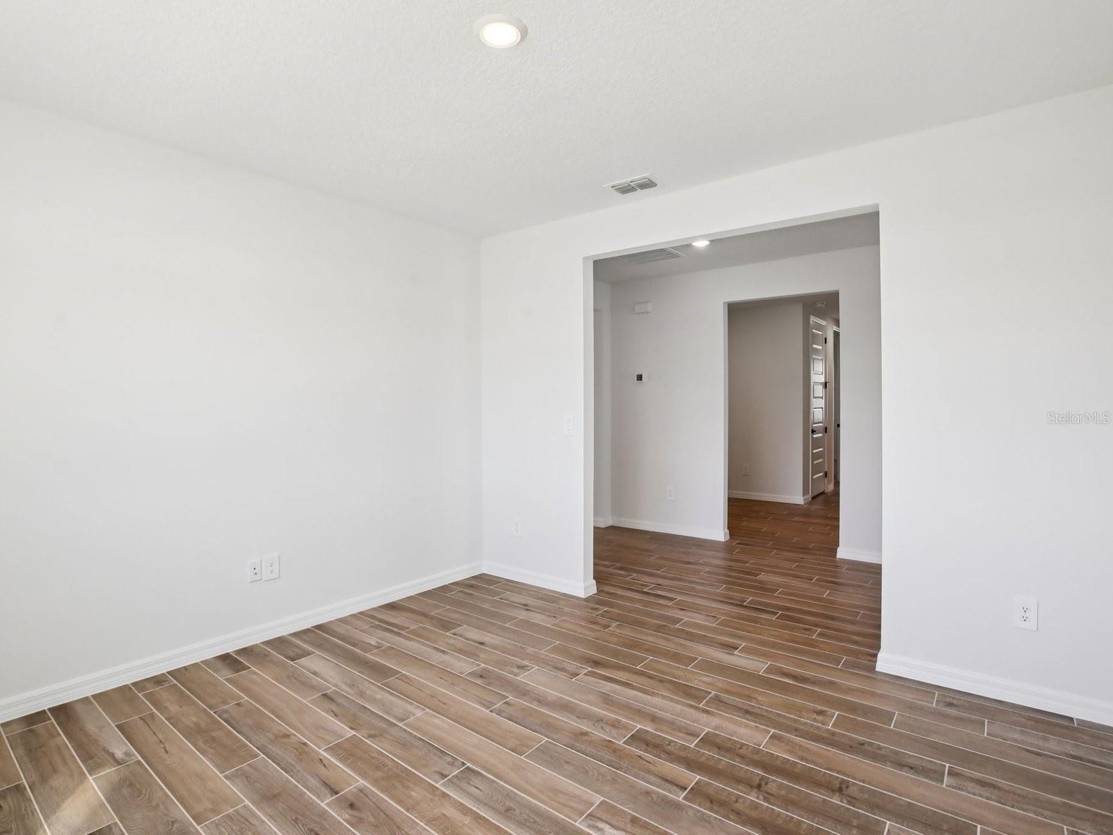 Image 24 of 39 For 1751 Draughton Drive