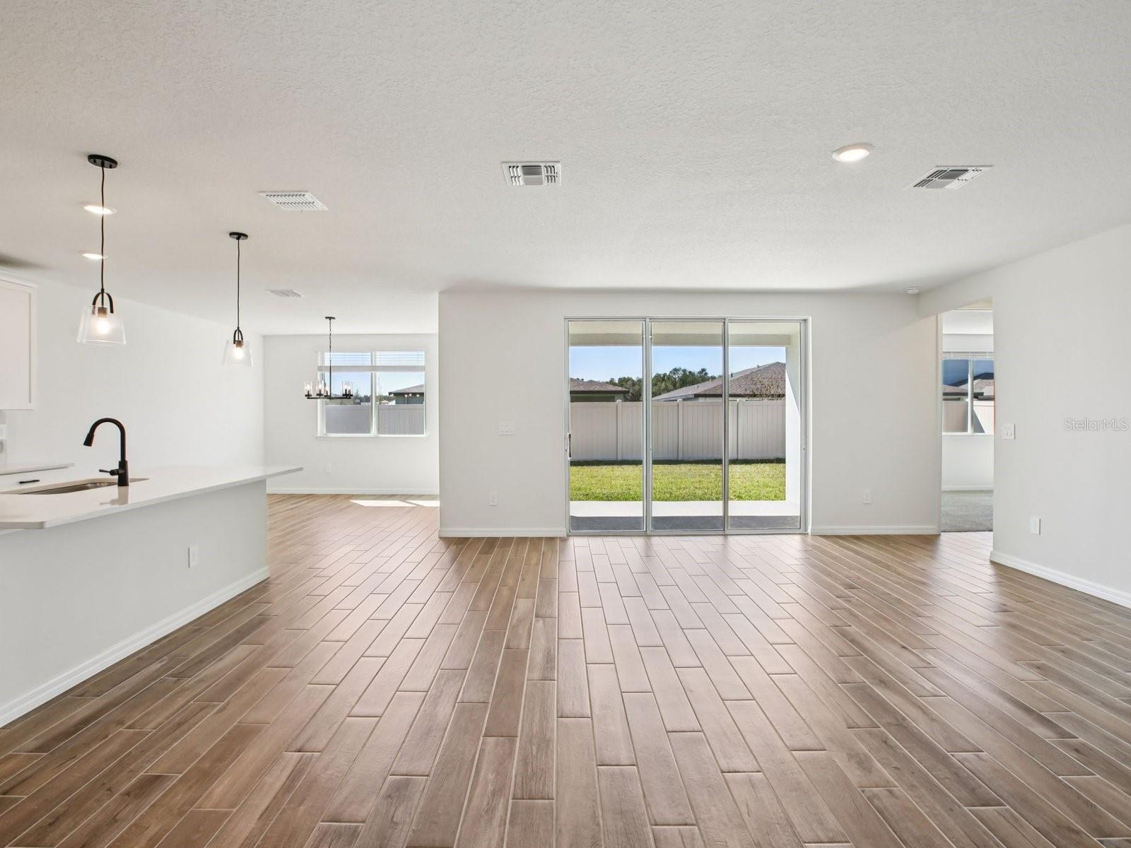 Image 6 of 39 For 1751 Draughton Drive