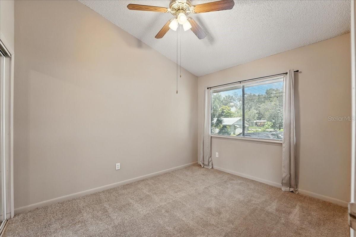 Image 15 of 16 For 752 Howland Lane 116