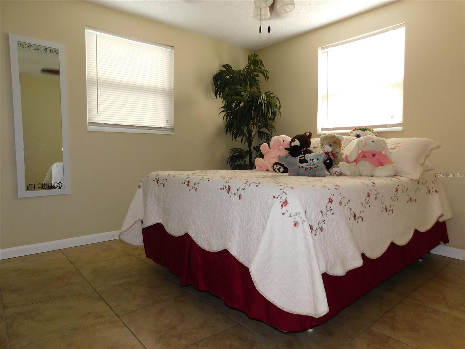 Listing photo id 12 for 3801 Darlington Road