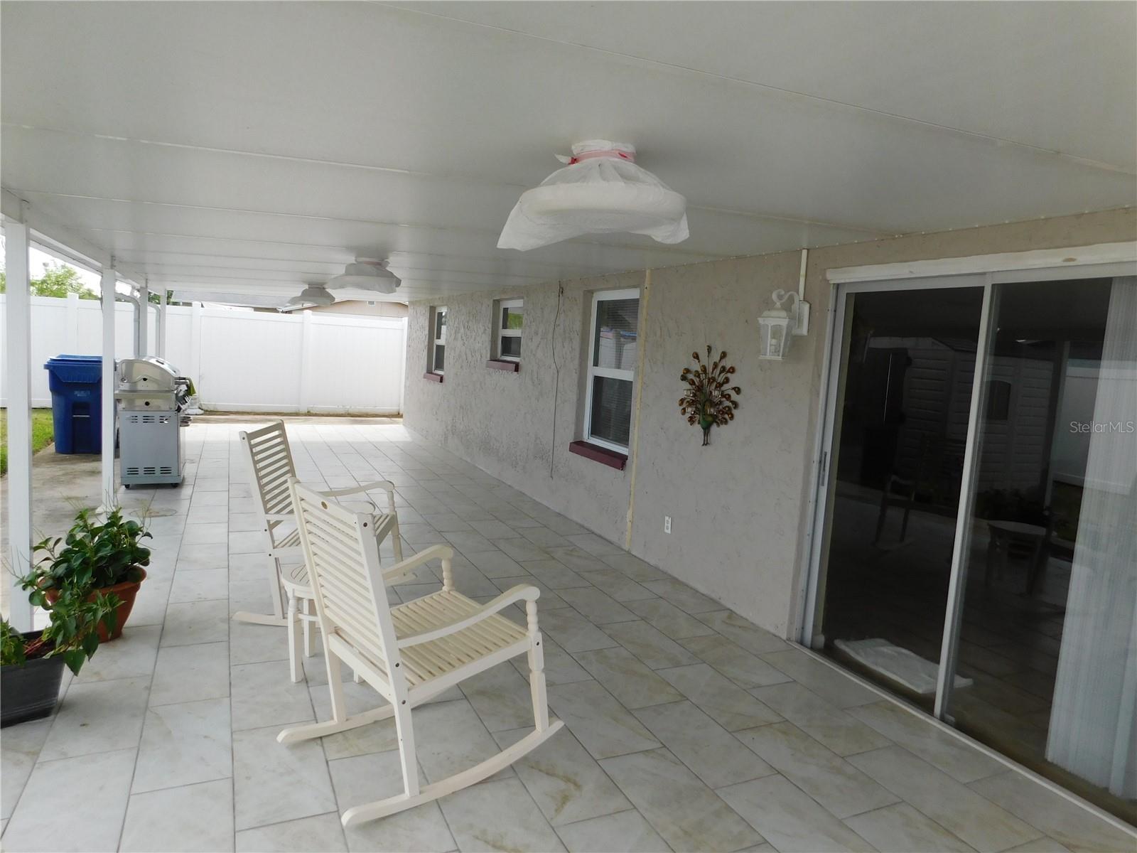 Listing photo id 13 for 3801 Darlington Road