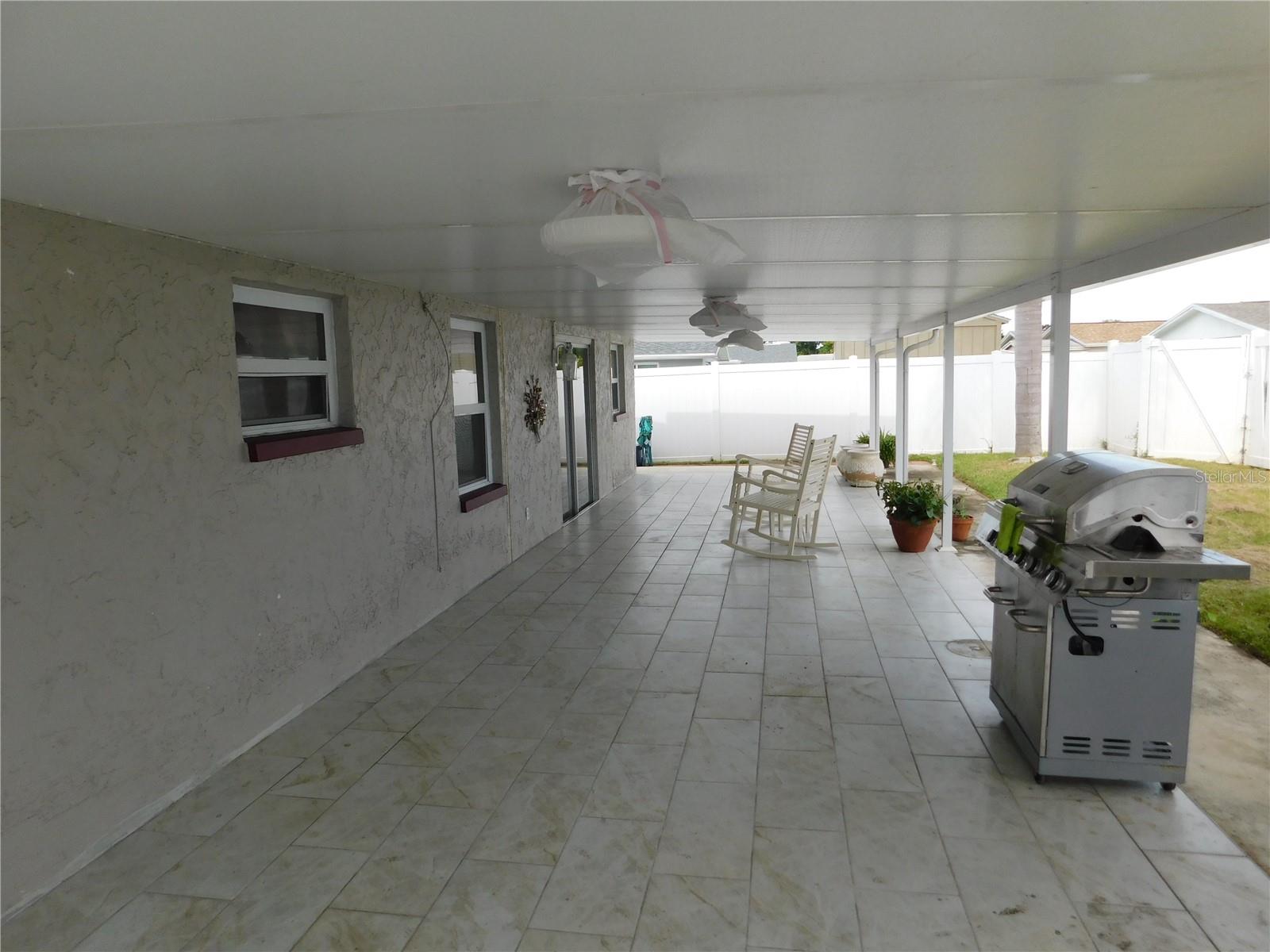 Listing photo id 14 for 3801 Darlington Road