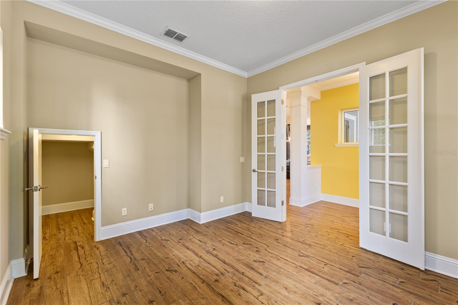 Image 12 of 86 For 13041 Gabor Avenue