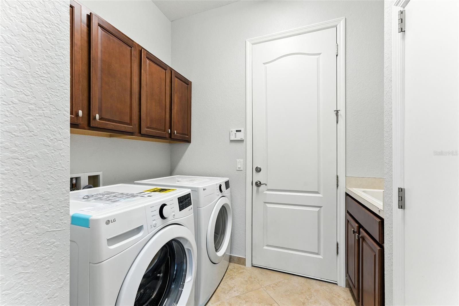 Image 19 of 48 For 8312 Prestbury Drive