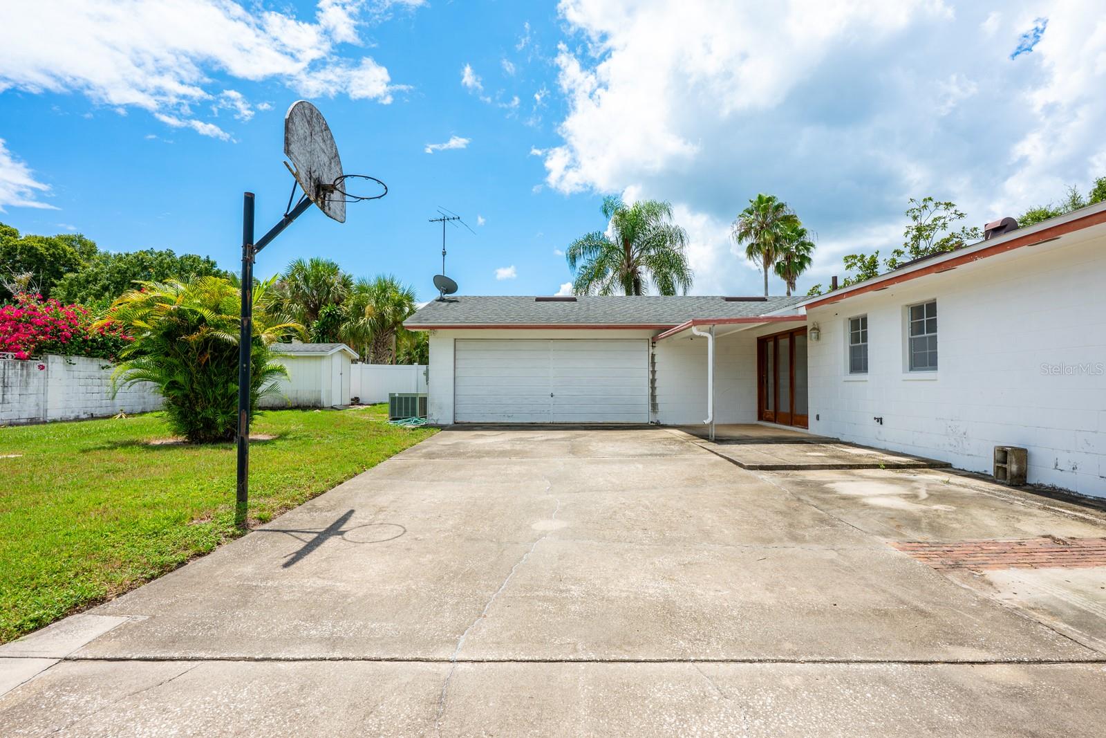 Image 16 of 25 For 3069 Bay Tree Drive