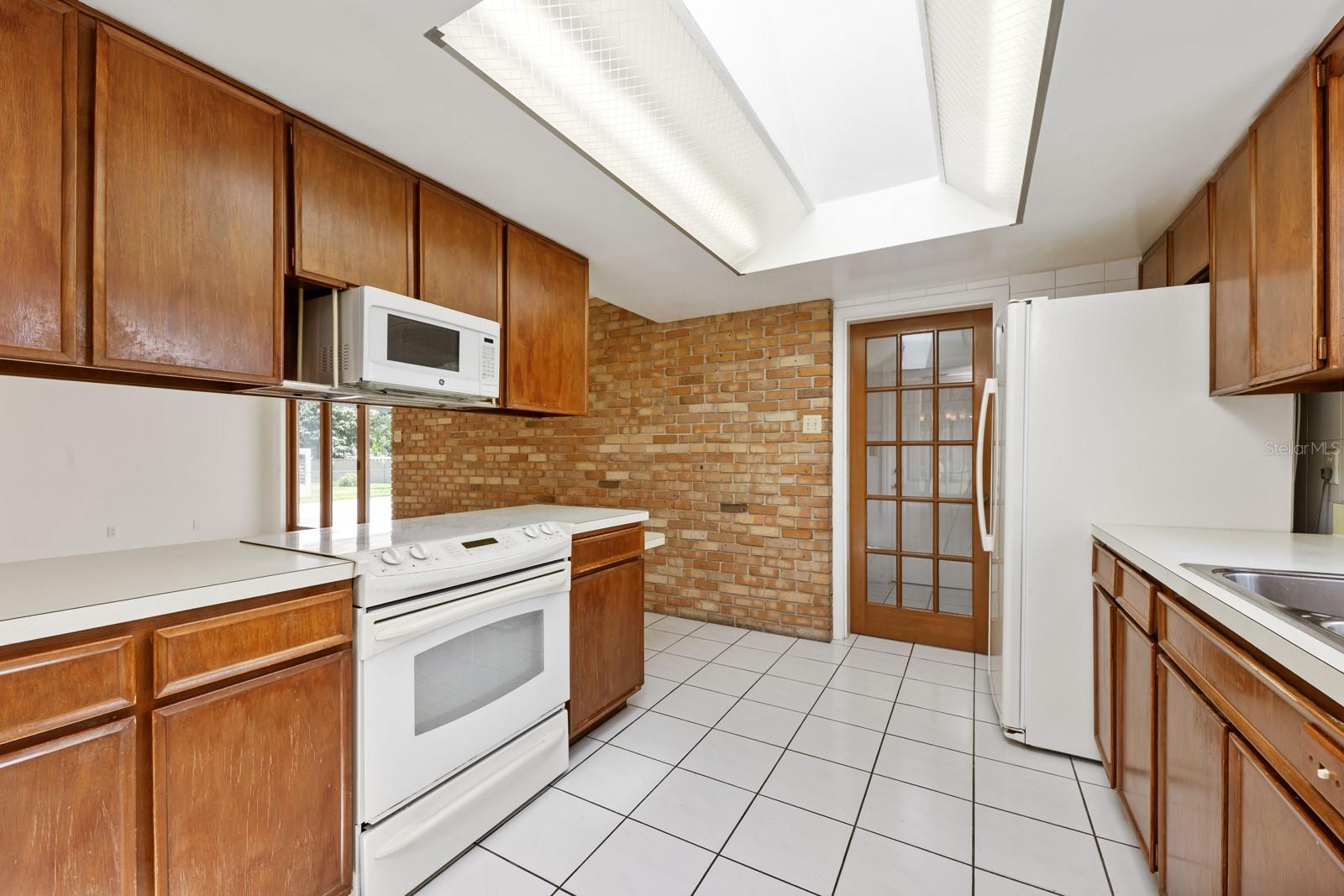 Image 4 of 25 For 3069 Bay Tree Drive