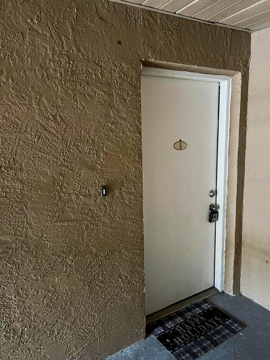 Image 3 of 19 For 9817 Turf Way Ge