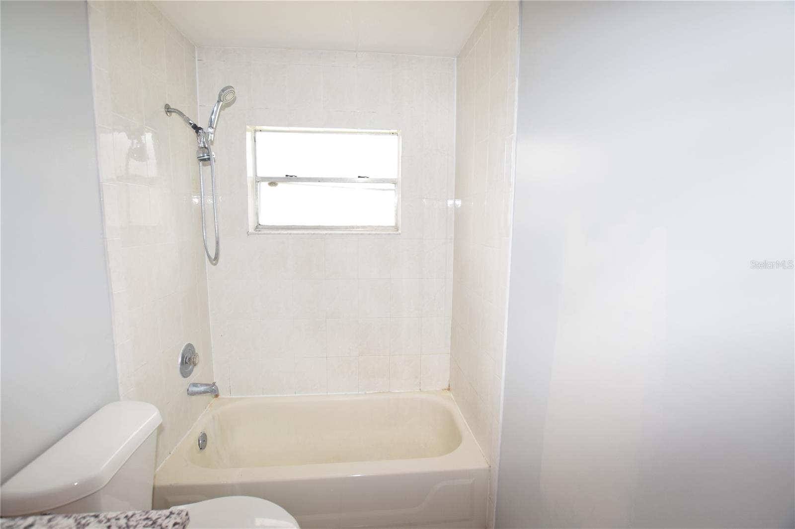 Image 23 of 32 For 1023 Cranberry Drive