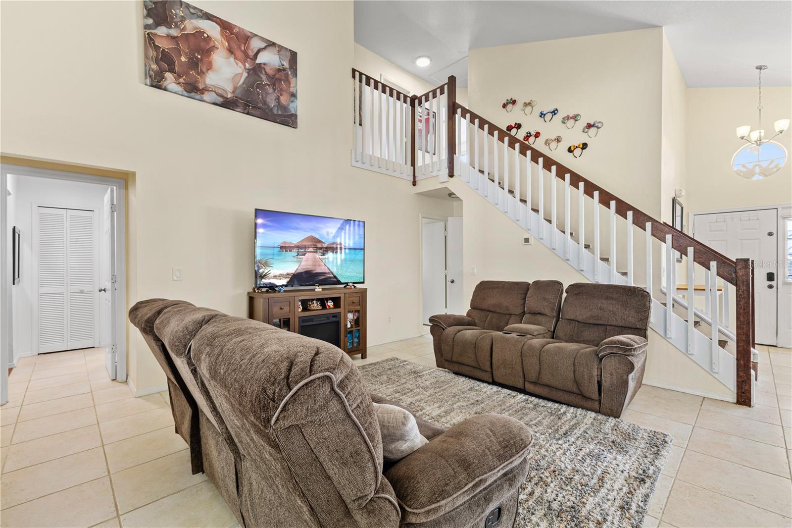 Image 15 of 62 For 2629 Chatham Circle