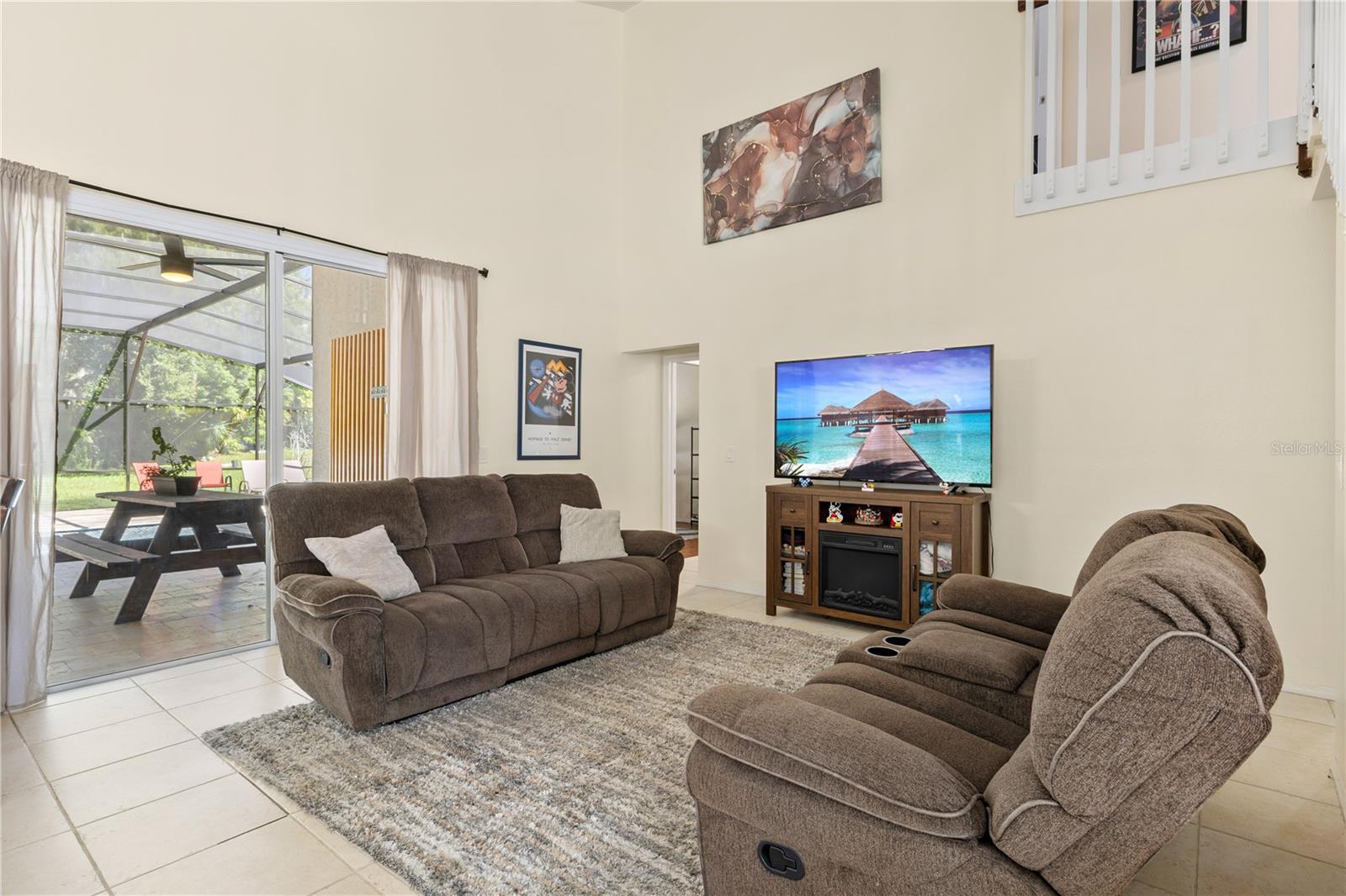 Image 17 of 62 For 2629 Chatham Circle