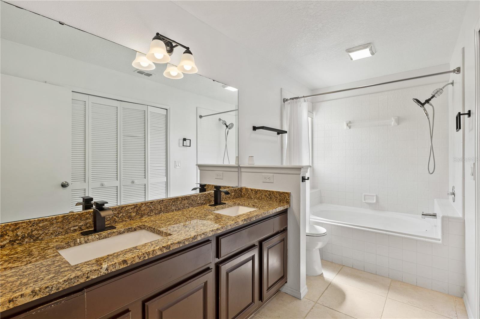 Image 23 of 62 For 2629 Chatham Circle