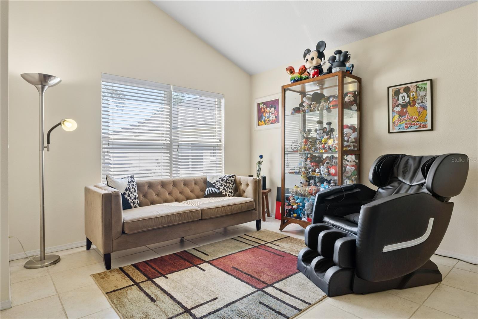 Image 4 of 62 For 2629 Chatham Circle