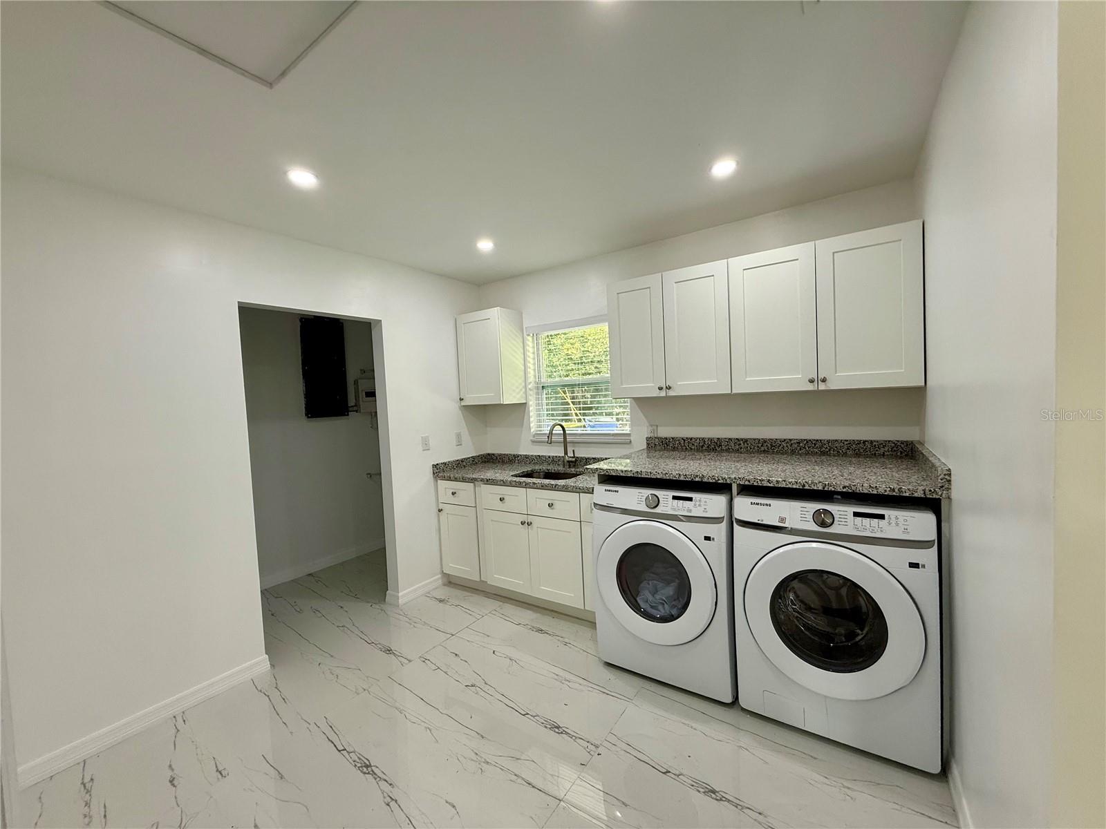 Image 11 of 25 For 1617 Birch Street