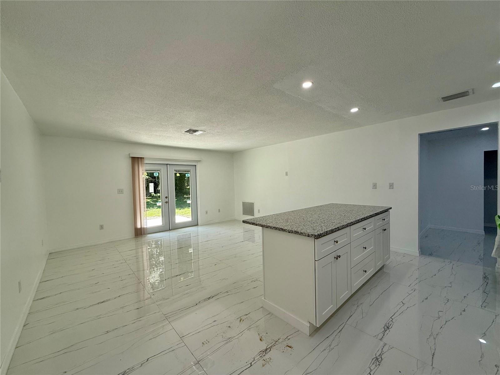 Image 2 of 25 For 1617 Birch Street