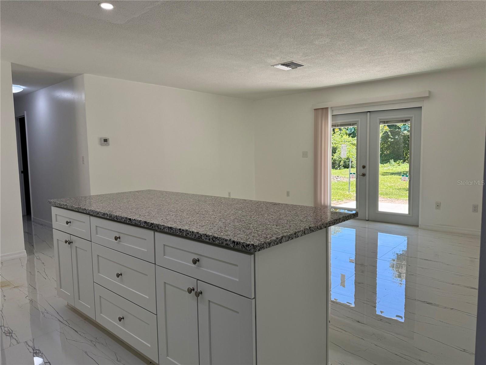 Image 3 of 25 For 1617 Birch Street