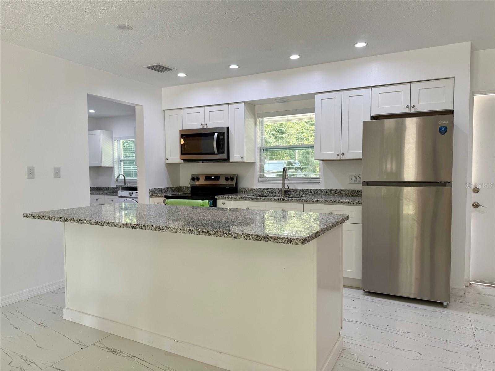 Image 4 of 25 For 1617 Birch Street