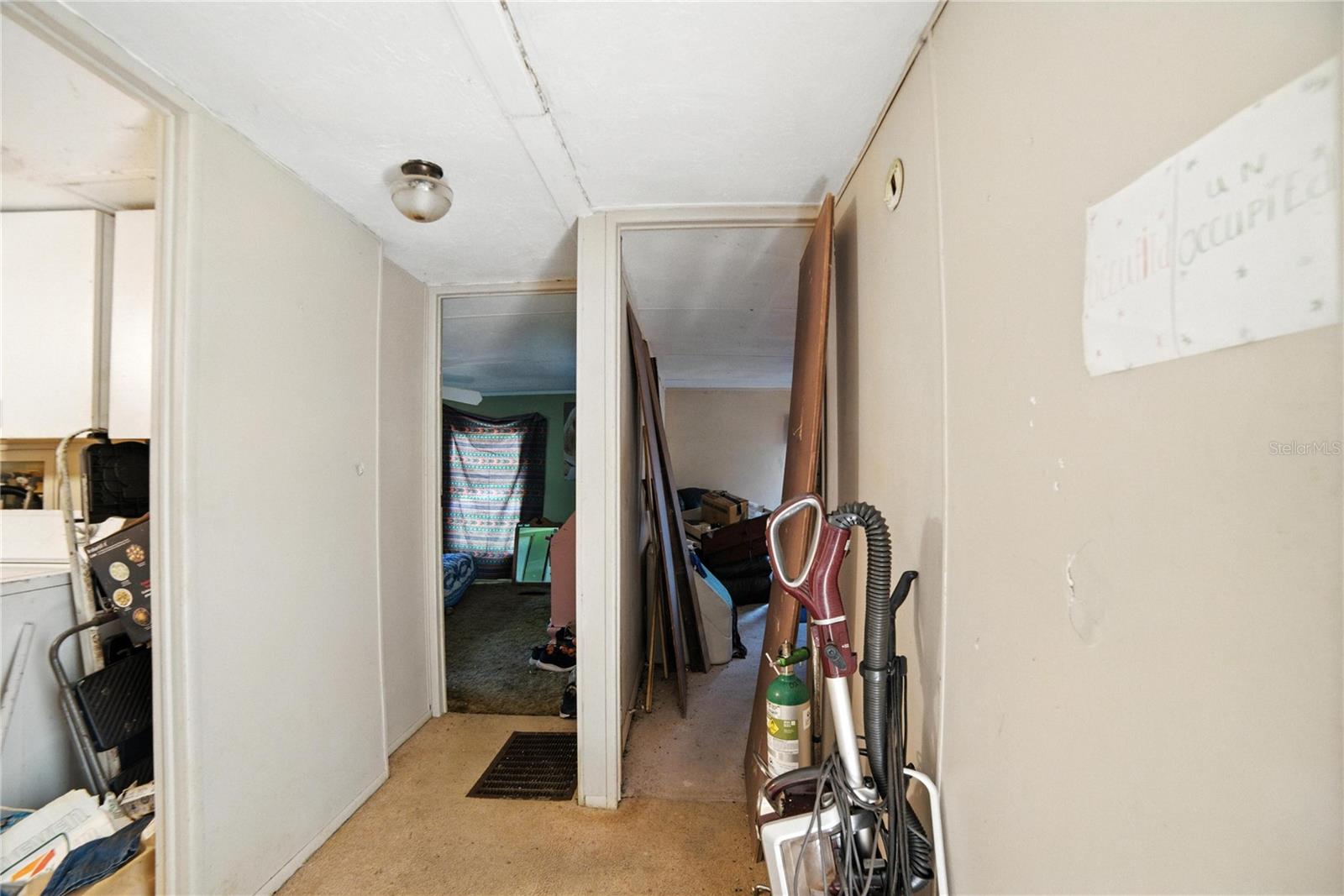 Image 17 of 33 For 15215 Vine Street