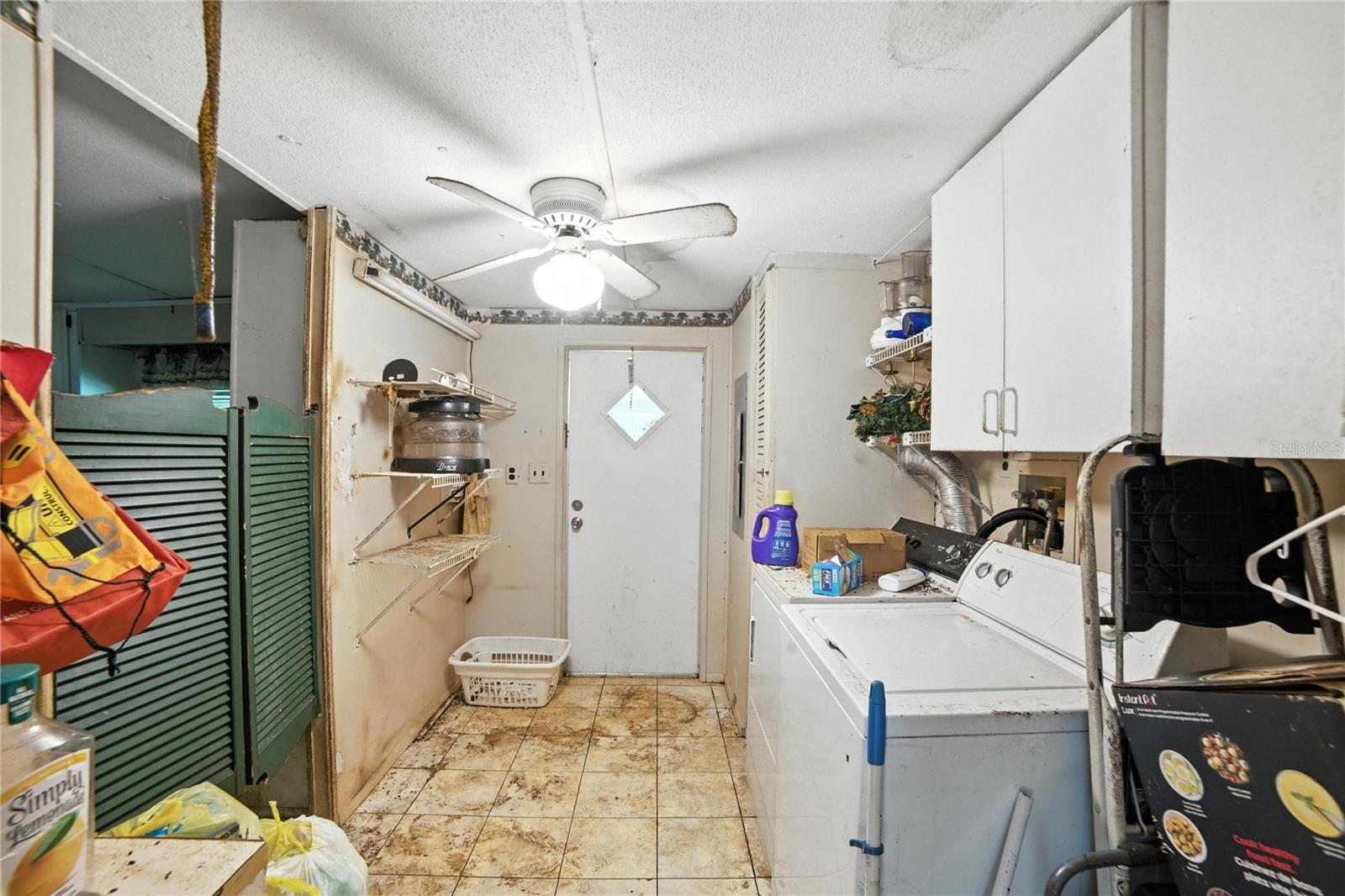 Image 33 of 33 For 15215 Vine Street