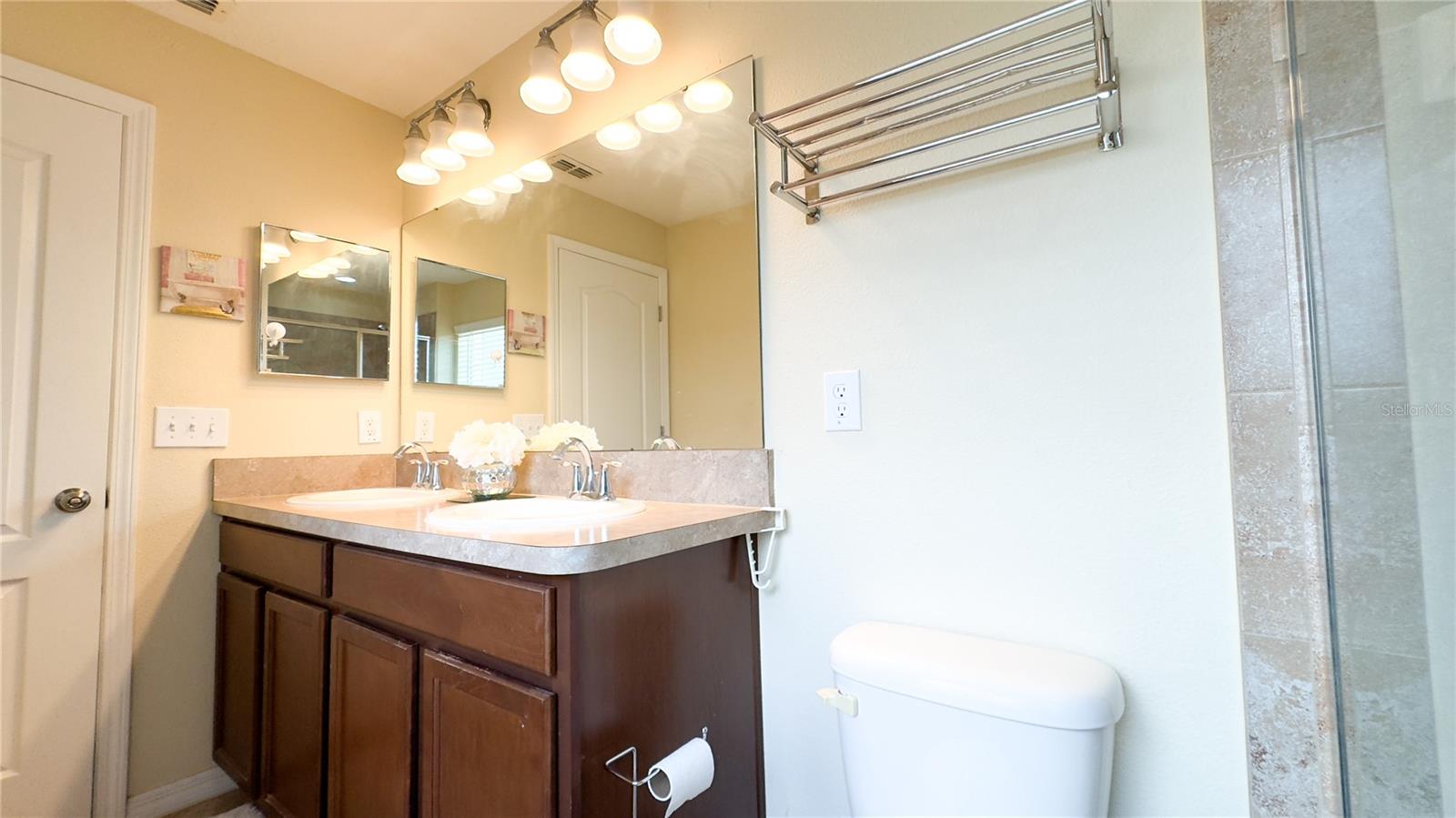 Image 32 of 61 For 1217 Seburn Road