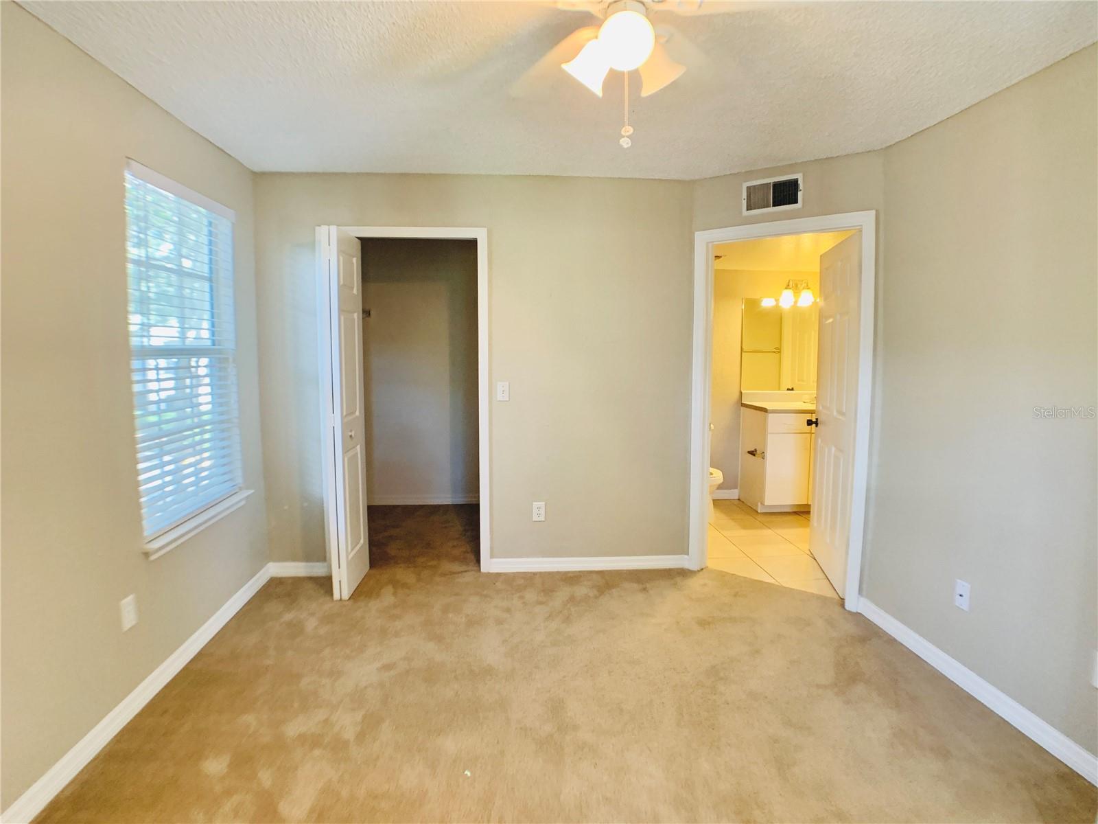 Image 14 of 31 For 5136 Park Central Drive 225