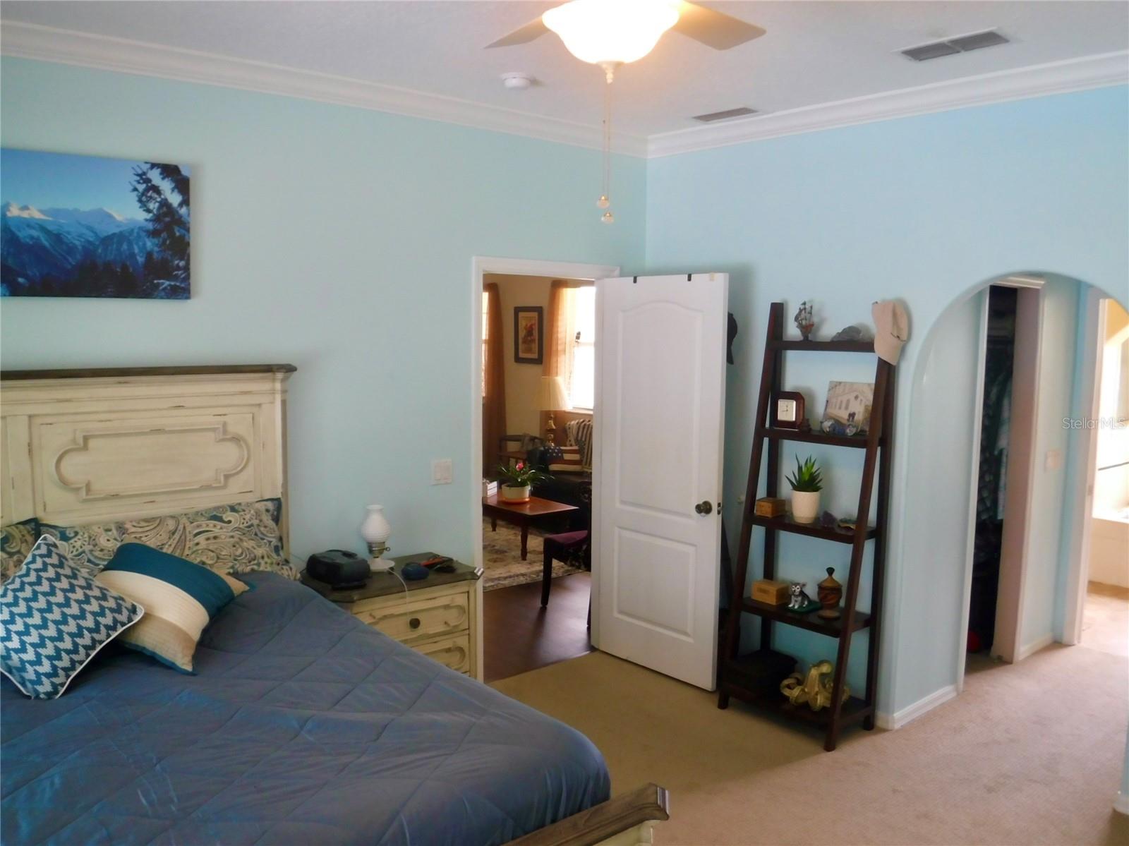 Image 21 of 46 For 14 Winterling Place