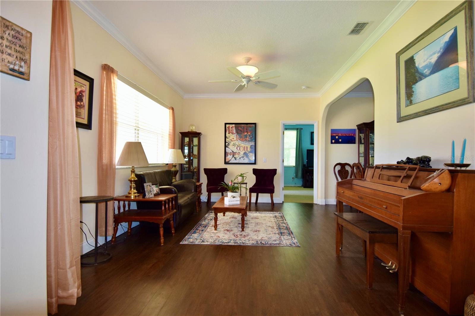 Image 5 of 46 For 14 Winterling Place