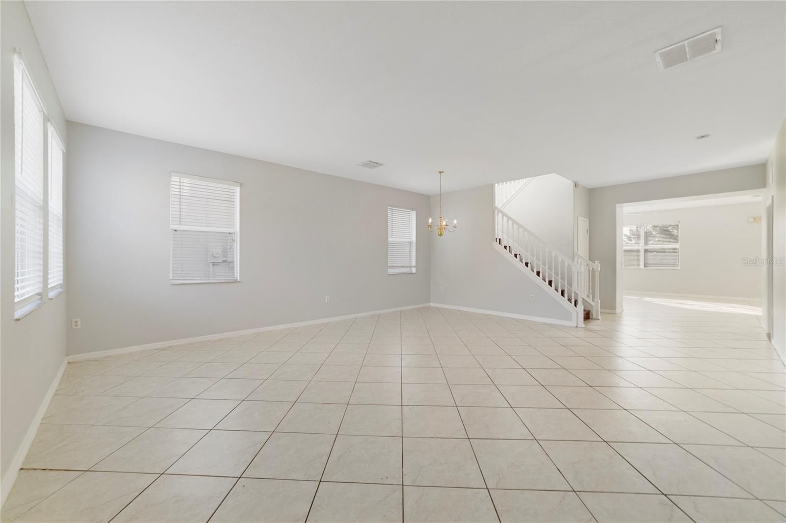 Image 5 of 24 For 2725 Portchester Court