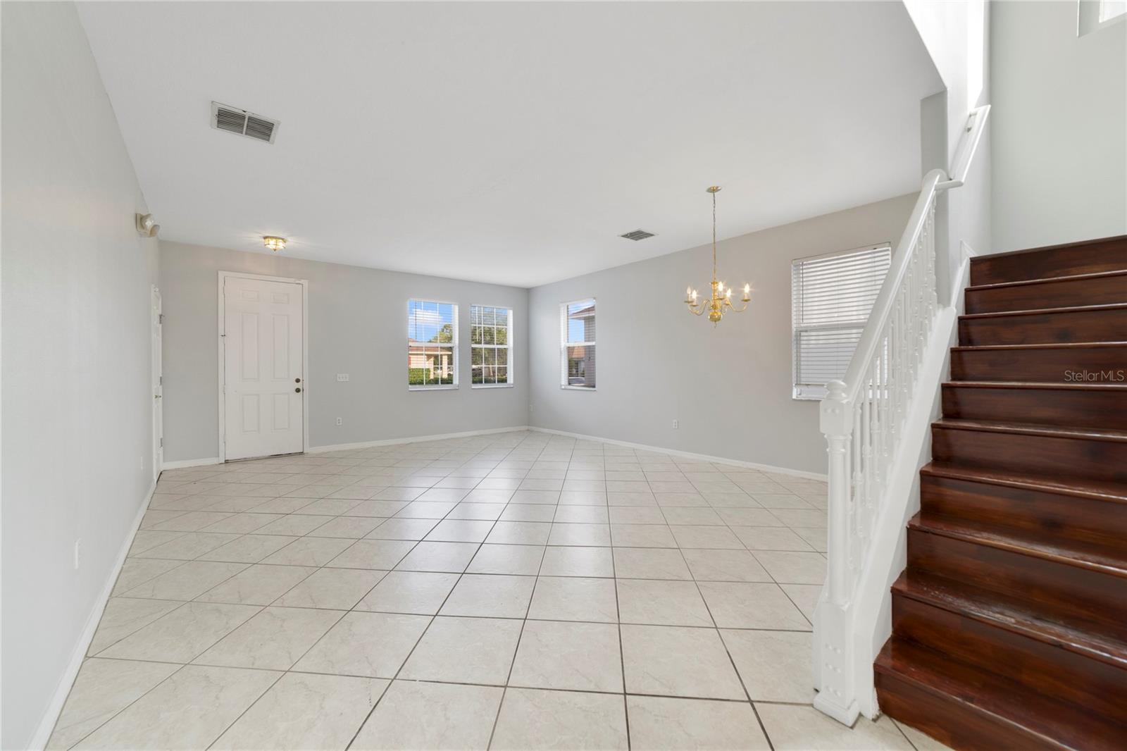 Image 6 of 24 For 2725 Portchester Court