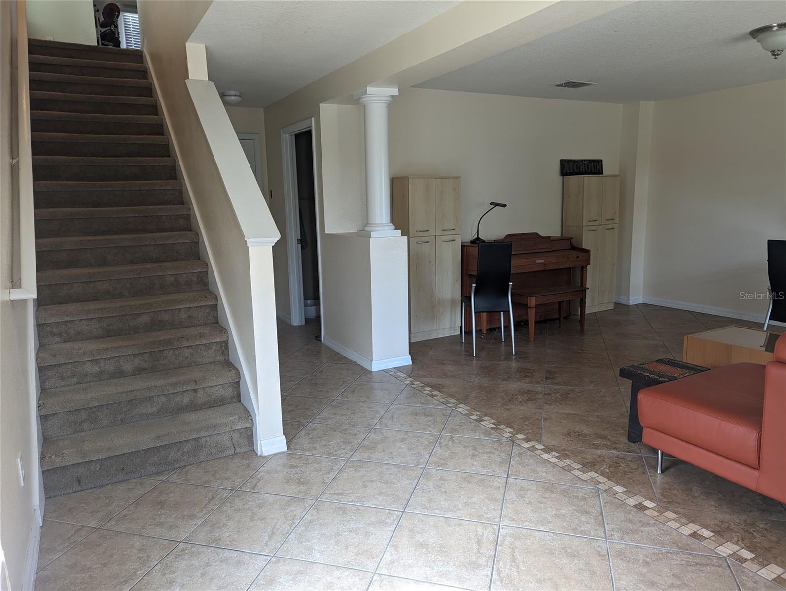 Image 3 of 26 For 201 Maplebrook Drive