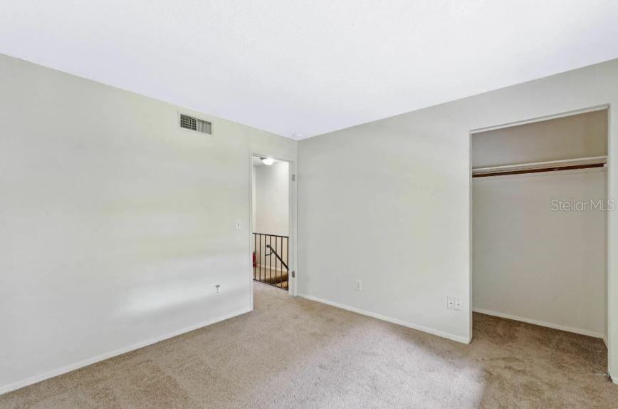 Image 11 of 17 For 118 Hardin Place G