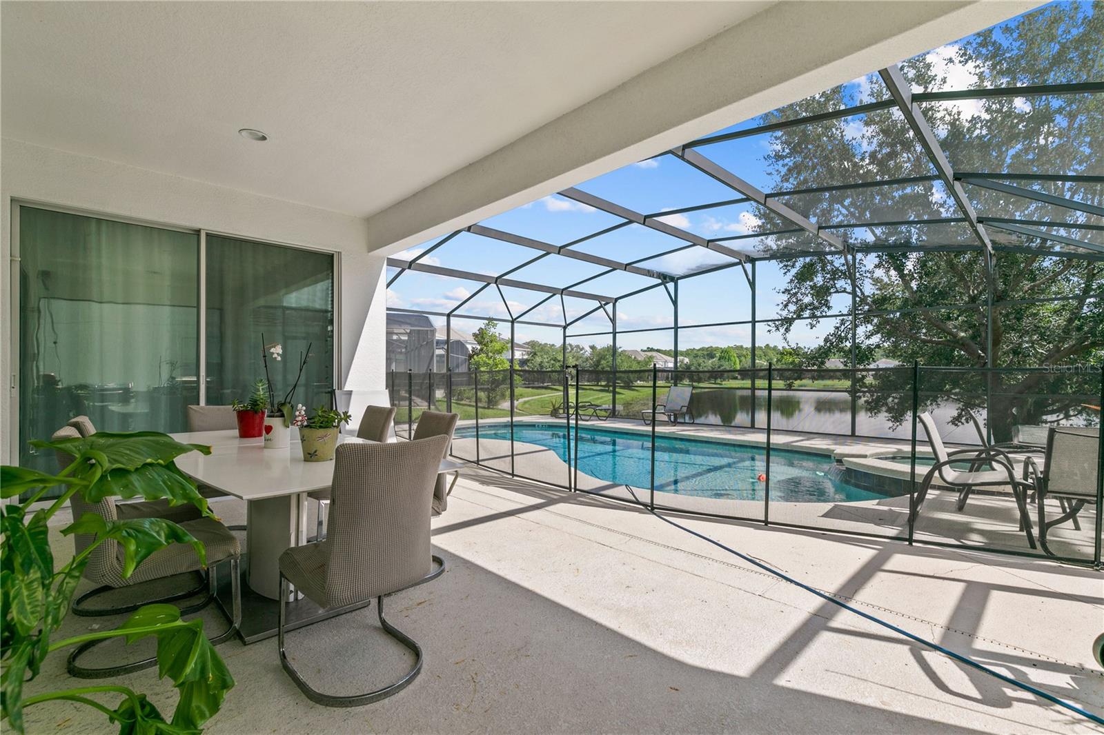 Image 19 of 60 For 427 Marcello Boulevard