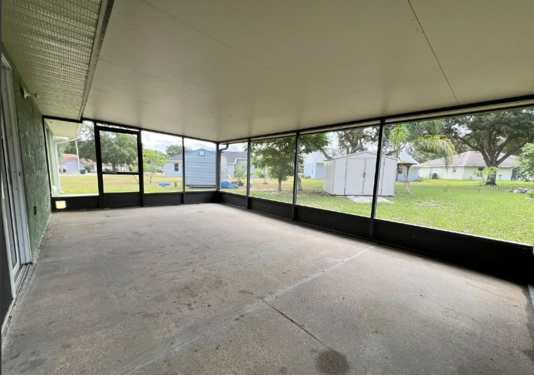 Image 12 of 13 For 16044 Worthington Boulevard