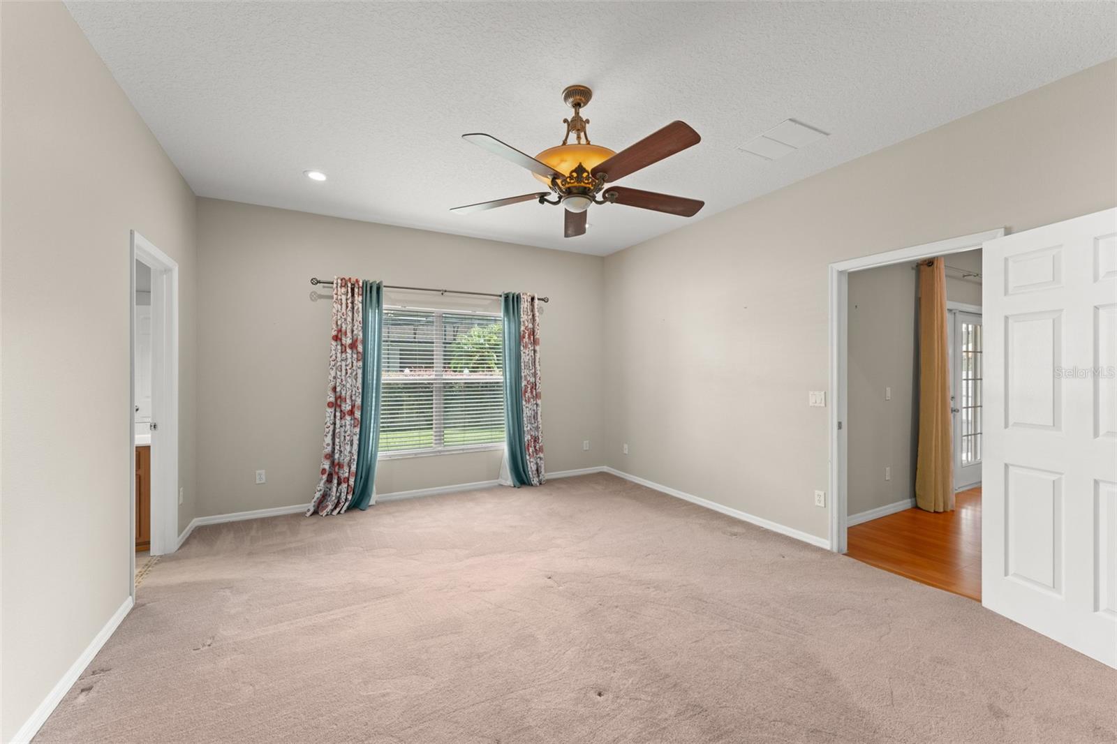 Image 10 of 45 For 5864 Autumn Chase Circle