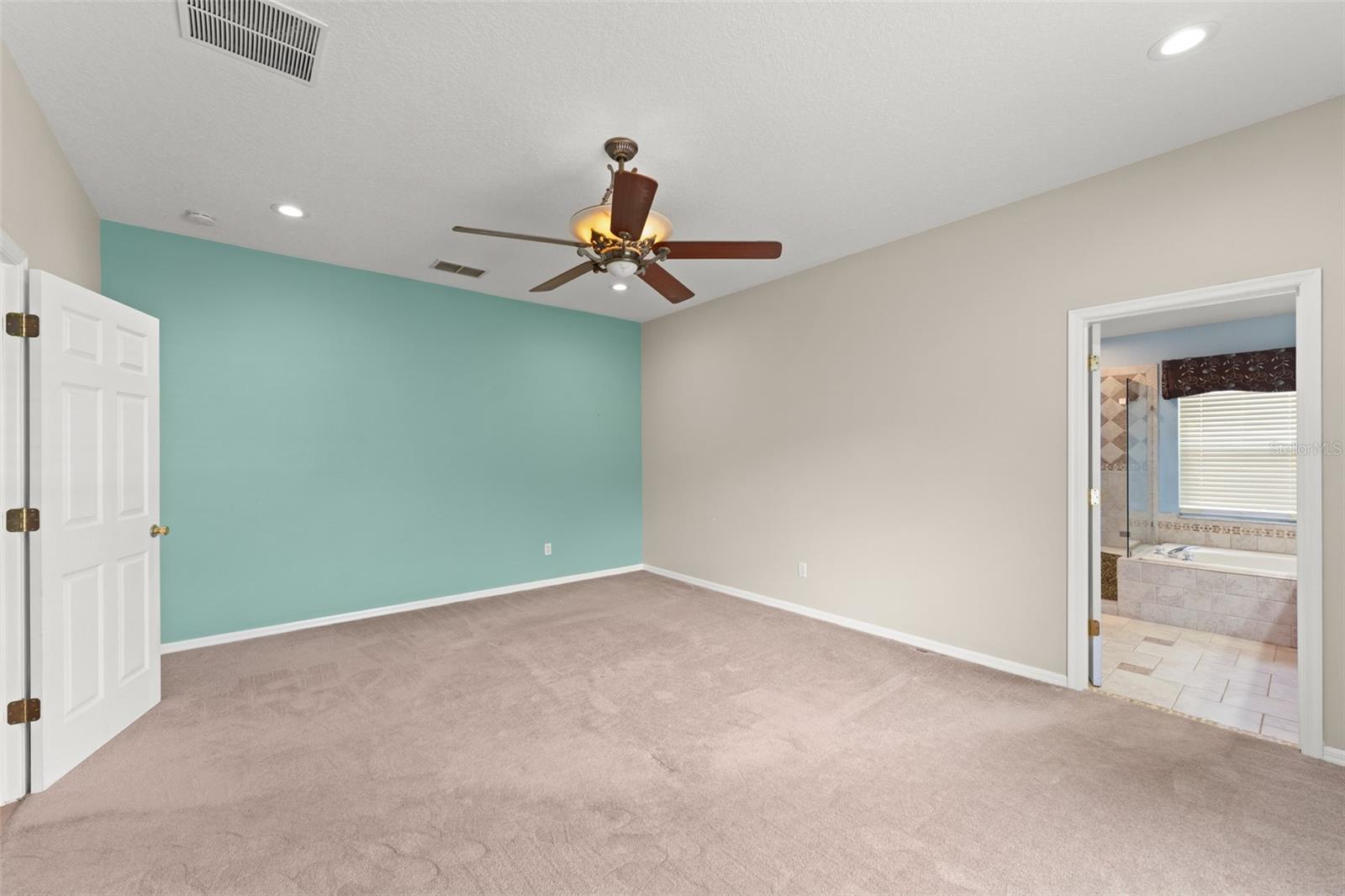 Image 11 of 45 For 5864 Autumn Chase Circle