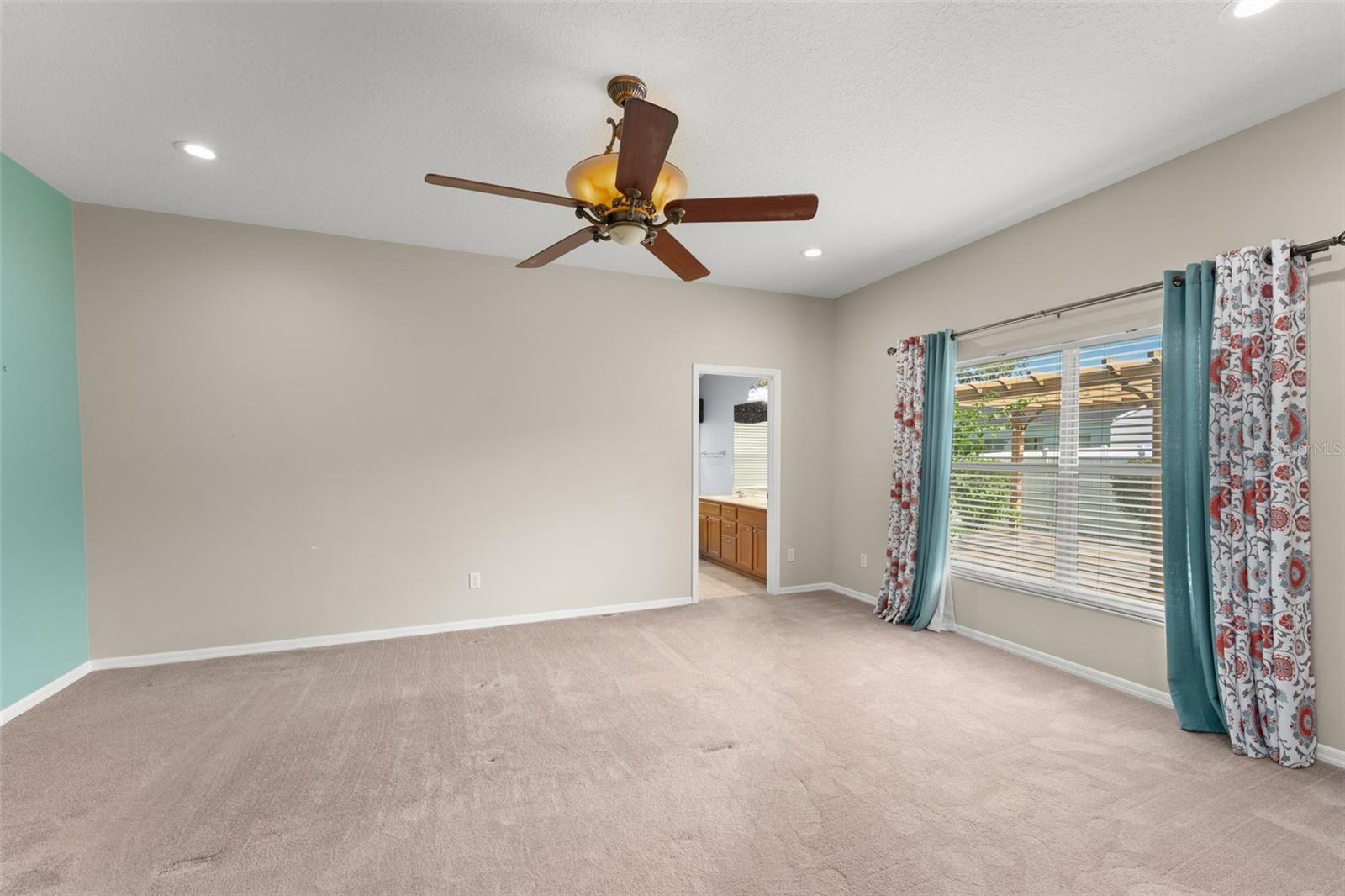 Image 9 of 45 For 5864 Autumn Chase Circle