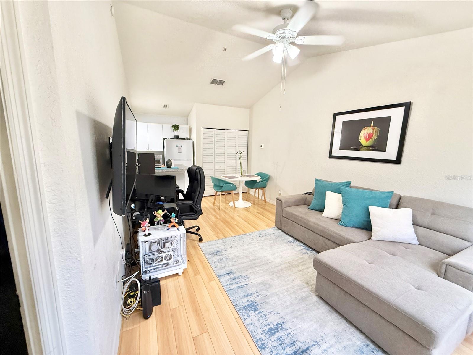 Image 3 of 8 For 6384 Raleigh Street 2216