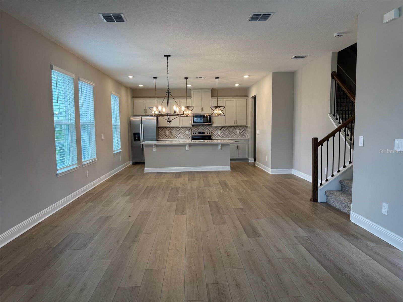 Image 7 of 19 For 5111 Railroad Vine Street