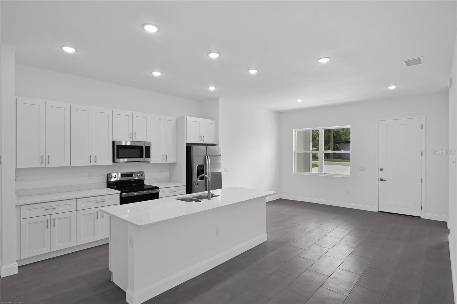 Image 14 of 48 For 22403 Rainbow Lakes Boulevard
