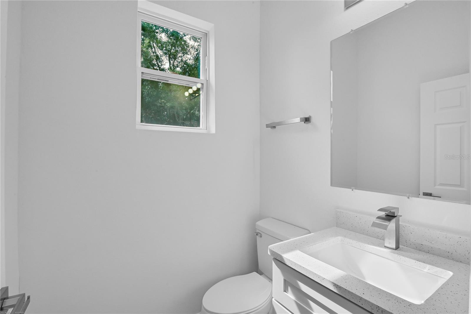 Image 35 of 48 For 22403 Rainbow Lakes Boulevard