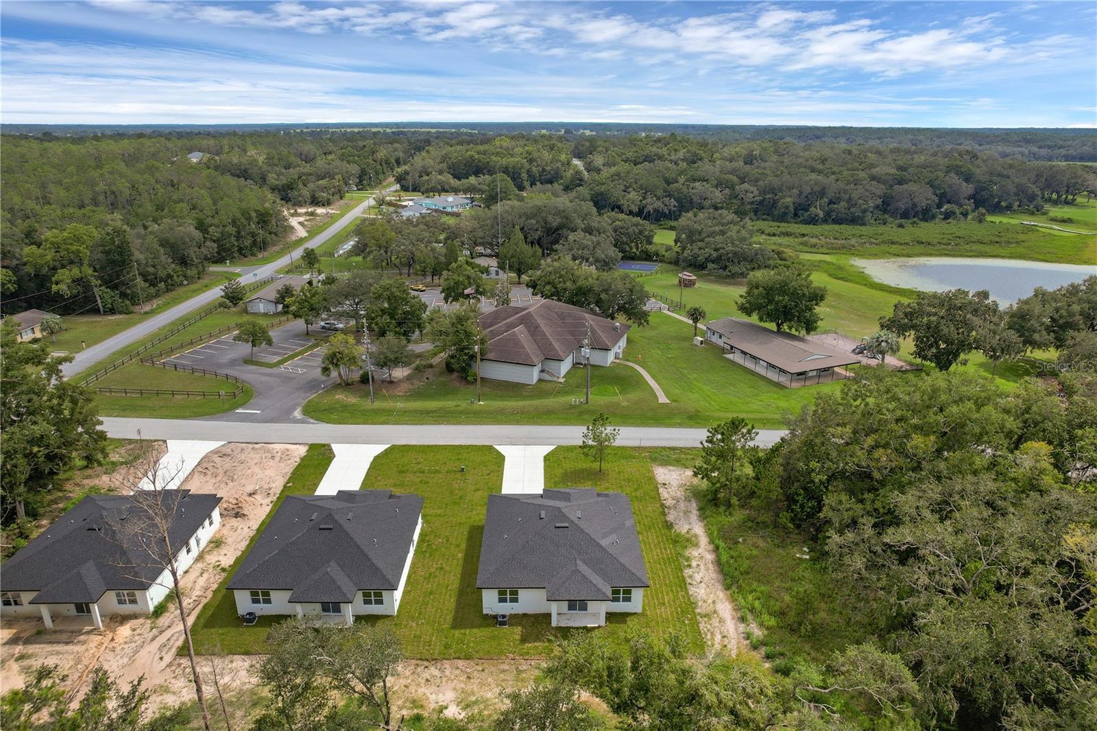 Image 42 of 48 For 22403 Rainbow Lakes Boulevard