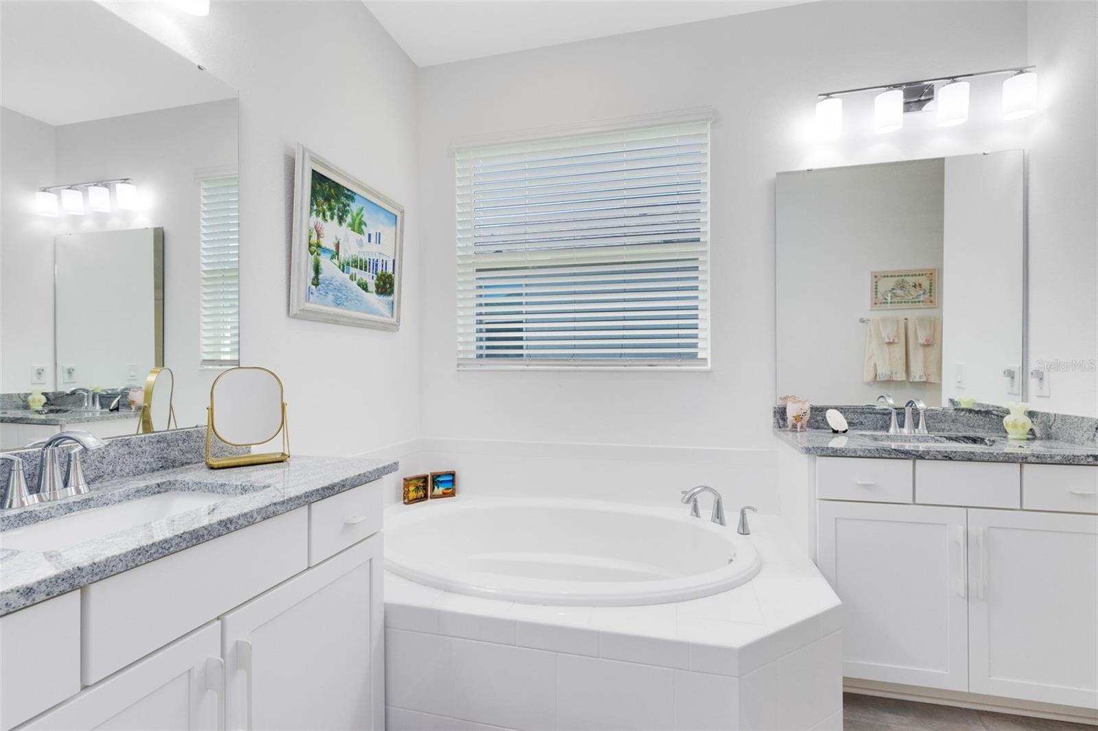 Image 24 of 35 For 2090 Standing Rock Circle